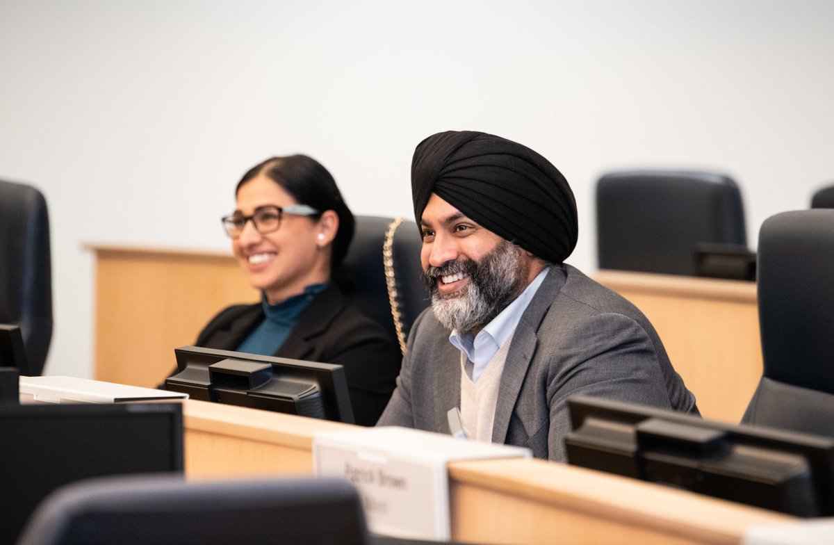 brampton_u's tweet photo. Thank you to everyone who participated in last night's @brampton_u Town Hall! Postsecondary options are key to making #Brampton a City of Opportunities. To continue the #BramptonU conversation, visit: https://t.co/3Moxi4Unfd https://t.co/Oh9sqVJn3Y