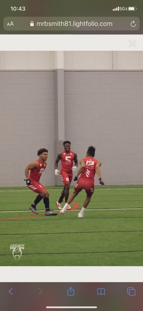 ‘It ain’t safe this way🕺🏽#selectgang🔴⚪️