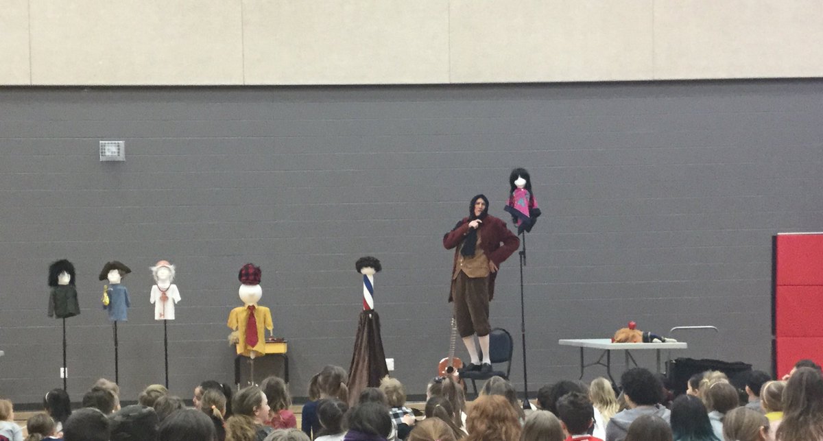 Queenston School tweet media