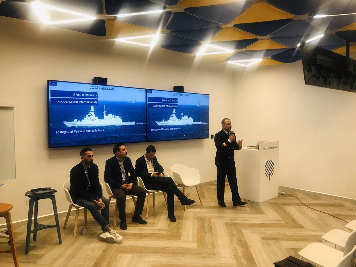 SM_Difesa's tweet photo. “Se le navi sono il corpo della #MarinaMilitare i suoi uomini ne sono il cuore pulsante”

L’efficacia delle campagne pro reclutamento veicolate sui canali social e web; ne parla il Capo della Sezione Redazione Web dell’@ItalianNavy
#PASocial #ForzeArmate #UnaForzapeirlPaese https://t.co/VJtYvkJrsa