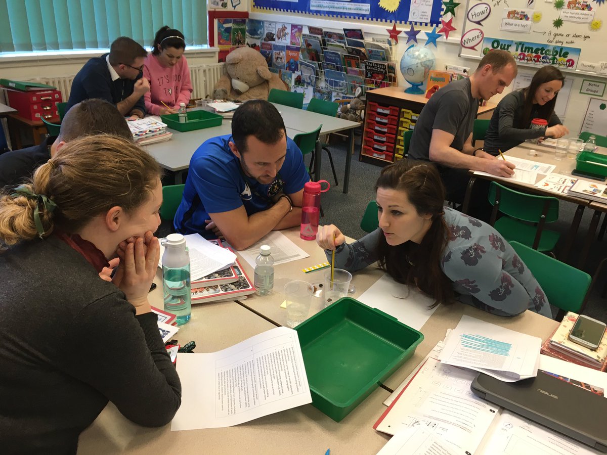 KPSFeed's tweet photo. Mrs Gage is getting the staff working on their scientific key skills... weβre never too old for bouncing raisins #fun #science #TakingLearningRisks #creative https://t.co/VWfmm2MTAg