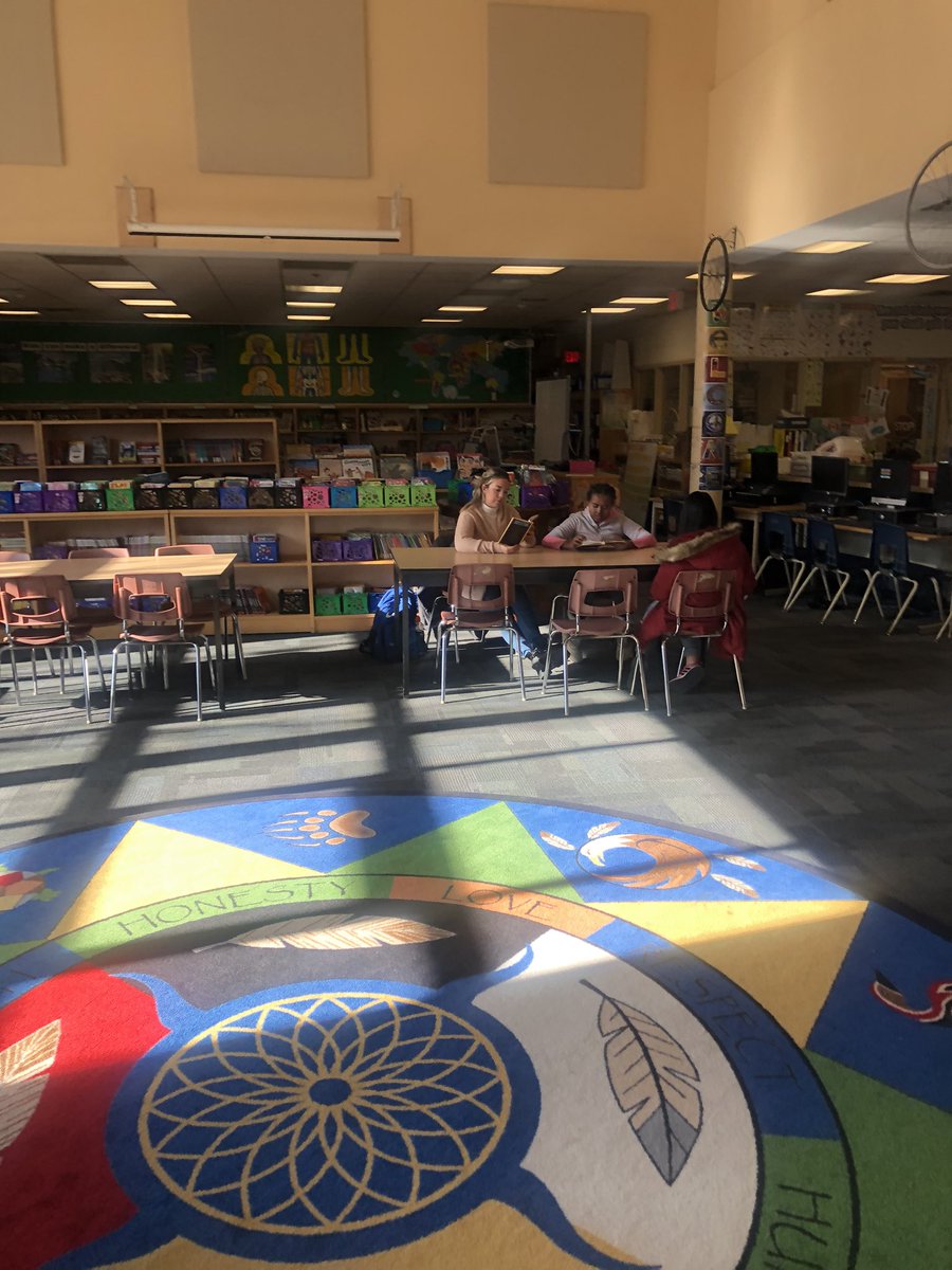 ThomasAndWaugh's tweet photo. @ryersonrams athletes volunteering @tdsb_lordduf reading program. Thanks @COPSandKIDSca for all your support with Successful Youth Club. https://t.co/EJhGtzNqHL