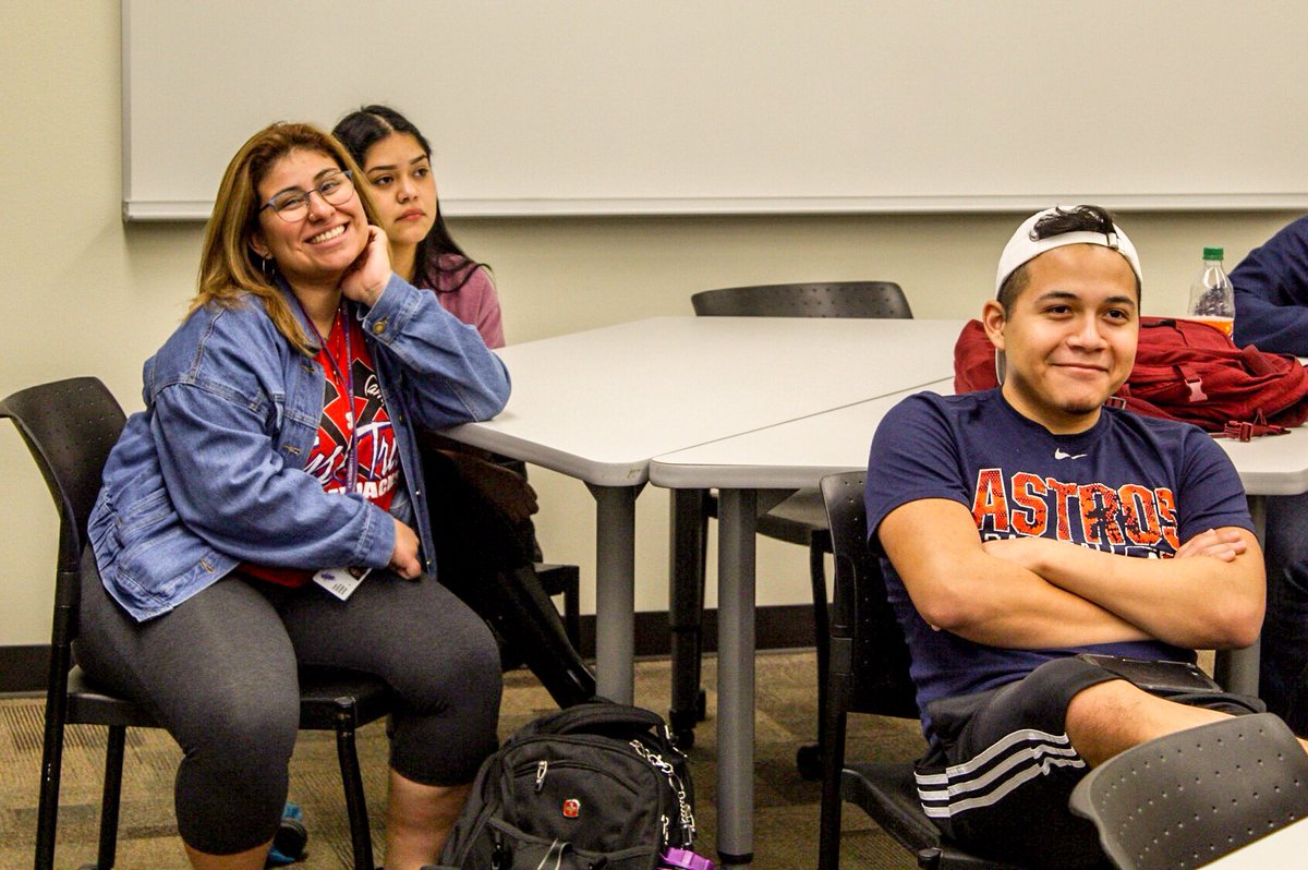 olasfasu's tweet photo. Thank you to everyone who came out to last night’s interest meeting! We can’t wait for all of the great events, socials, memories, and friendships that this semester has in store! ☺️ #olasfasu #spring2020 #vivalafamilia https://t.co/tJzjz7B9Jn