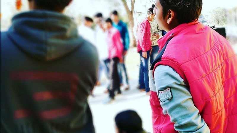AlokAgyani's tweet photo. कुछ सिकवे तो थे, कुछ गिले तो थे
ख़्वाब में ही सही, पर हम मिले तो थे
- कवि आलोक शर्मा 'अज्ञानी'
@DrKumarVishwas @rahatindori @BanaMahaveerra1 @being_Ajay_ @sonee111y #shayari #loveshayari #bewafa #romantic #twoliner #sad #trending #jhansi #word #kavi #agyani #true #bollywood #f4f https://t.co/e3AywfGZt9
