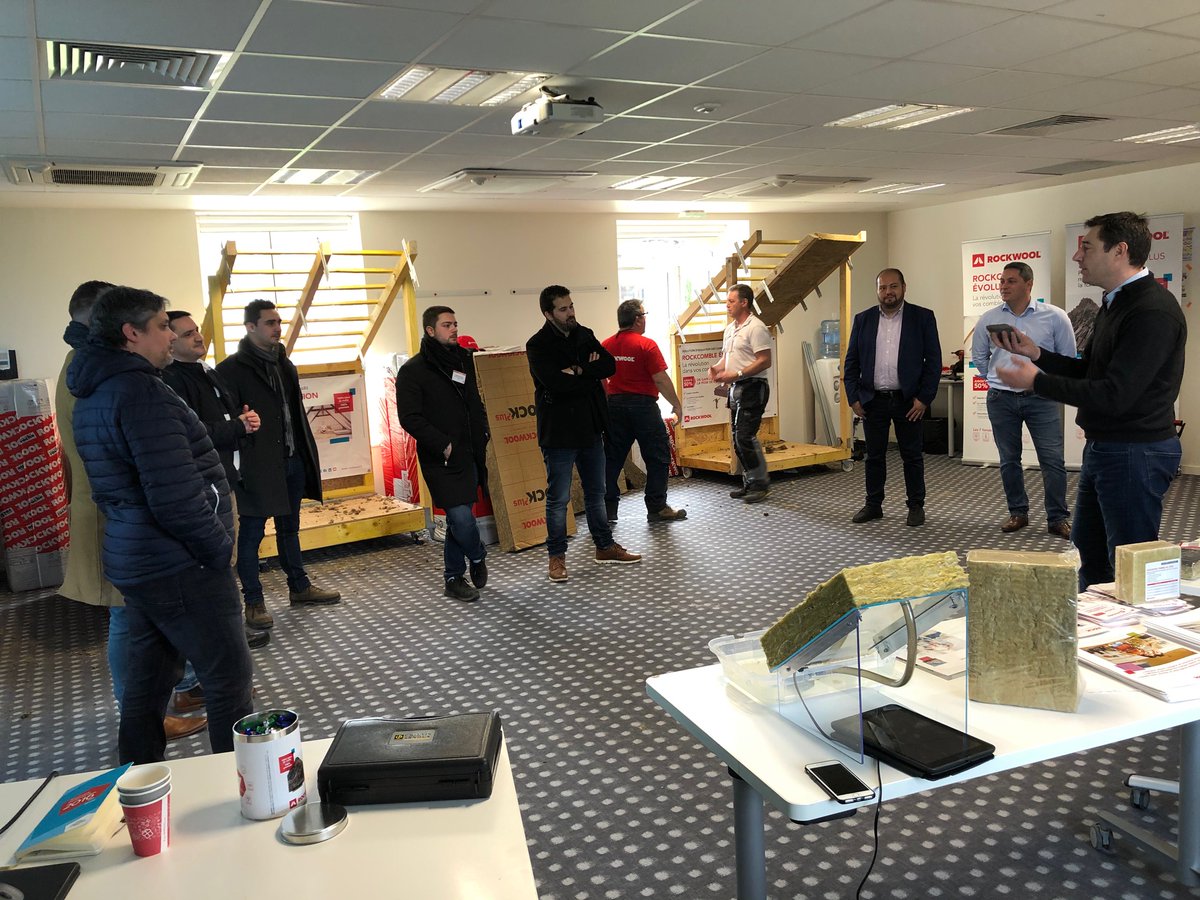 ROCKWOOL_France's tweet photo. 👷 Lors du séminaire @LePoint IDF, les équipes @ROCKWOOL_France ont formé 310 personnes 😯 !
Au programme : Les fondamentaux de la #lainederoche #ROCKWOOL #7forcesdelaroche ; Ateliers de pose (système bicouche, #RockcombleEvolution). Merci encore à l’équipe #RockwoolCampus 💪 ! https://t.co/9oaWivK9q2