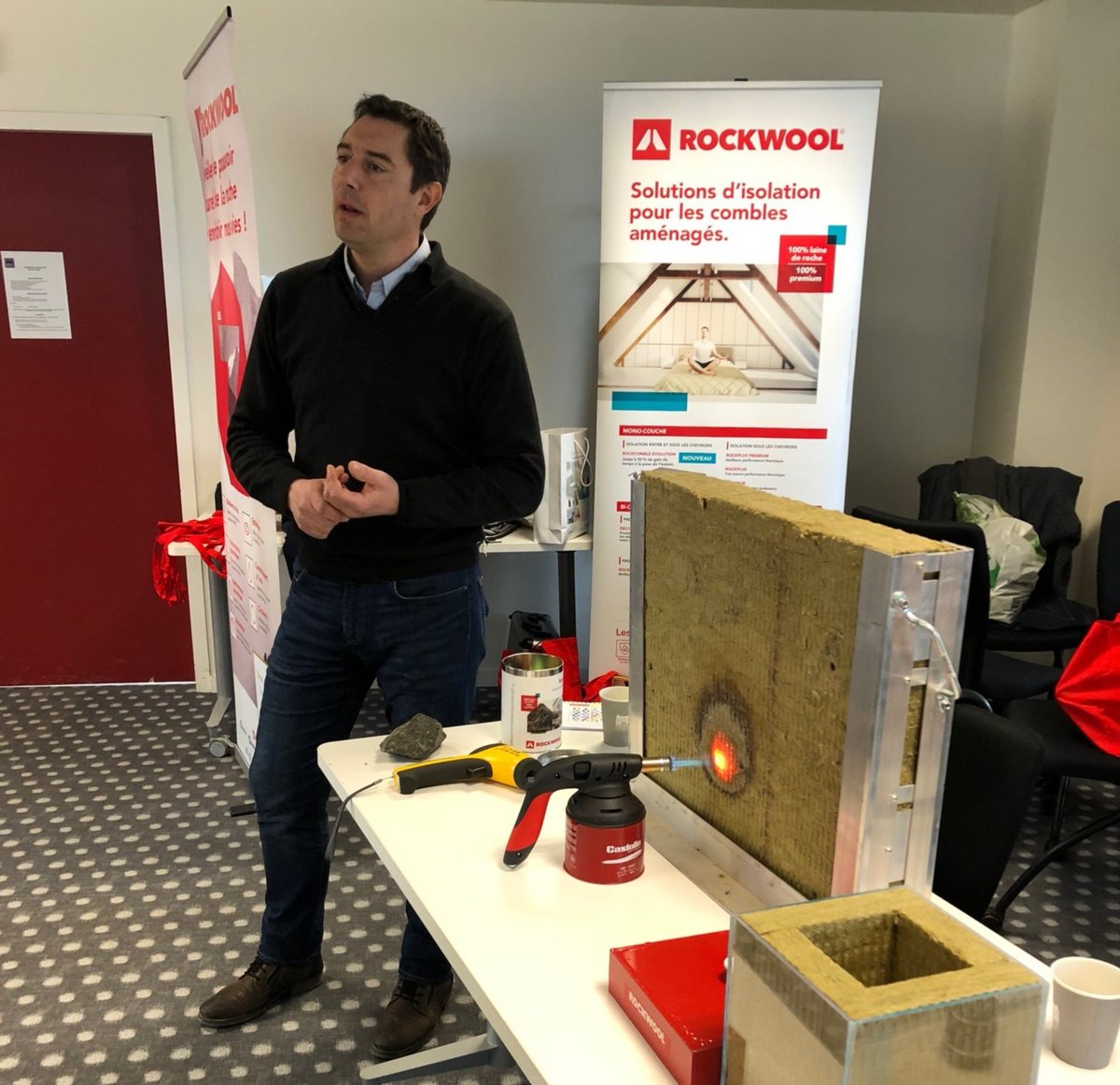 ROCKWOOL_France's tweet photo. 👷 Lors du séminaire @LePoint IDF, les équipes @ROCKWOOL_France ont formé 310 personnes 😯 !
Au programme : Les fondamentaux de la #lainederoche #ROCKWOOL #7forcesdelaroche ; Ateliers de pose (système bicouche, #RockcombleEvolution). Merci encore à l’équipe #RockwoolCampus 💪 ! https://t.co/9oaWivK9q2