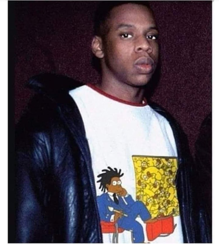 You might be a JAY-Z fan if ., Yo lol 20 year old Jay Z wearing a  Tshirt of himself in the future lol