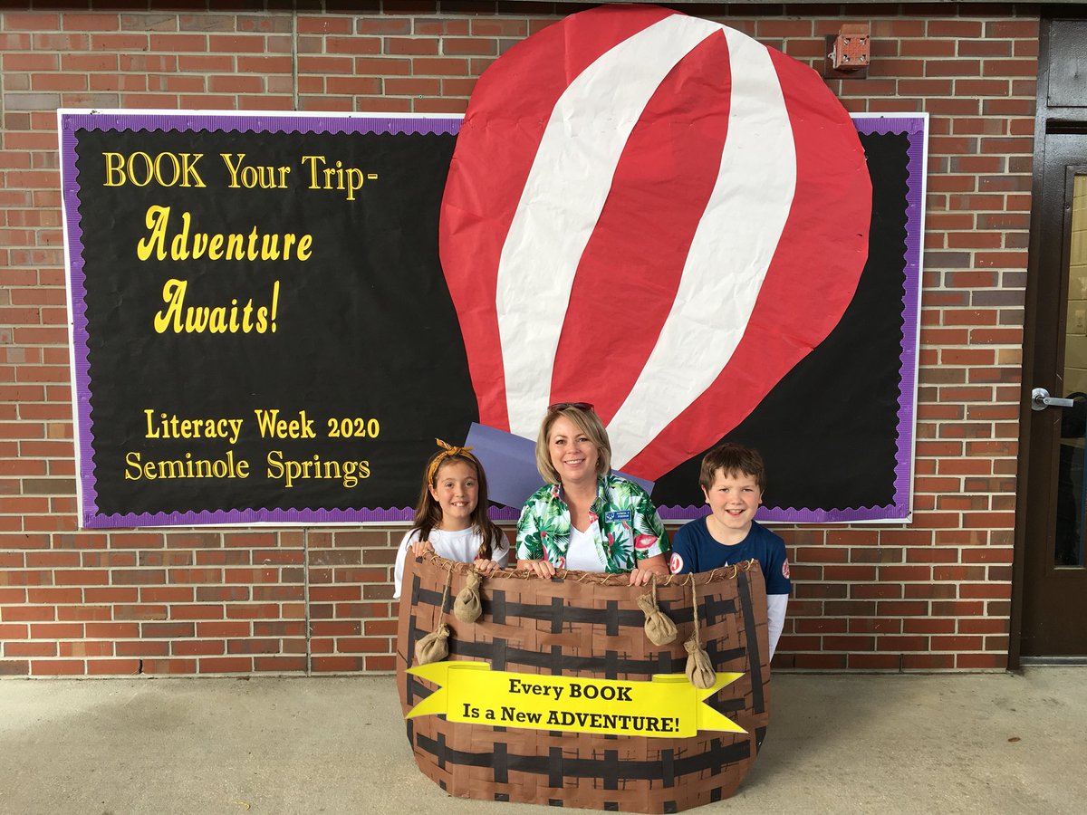 lakeschools's tweet photo. It’s “Celebrate Literacy Week” in Florida public schools @SSESBlackBears started their adventure by have award-winning author Taryn Souders present books to students during the day and lead a book signing and author chat during the book fair Monday evening! https://t.co/6b8Qfxmn0o