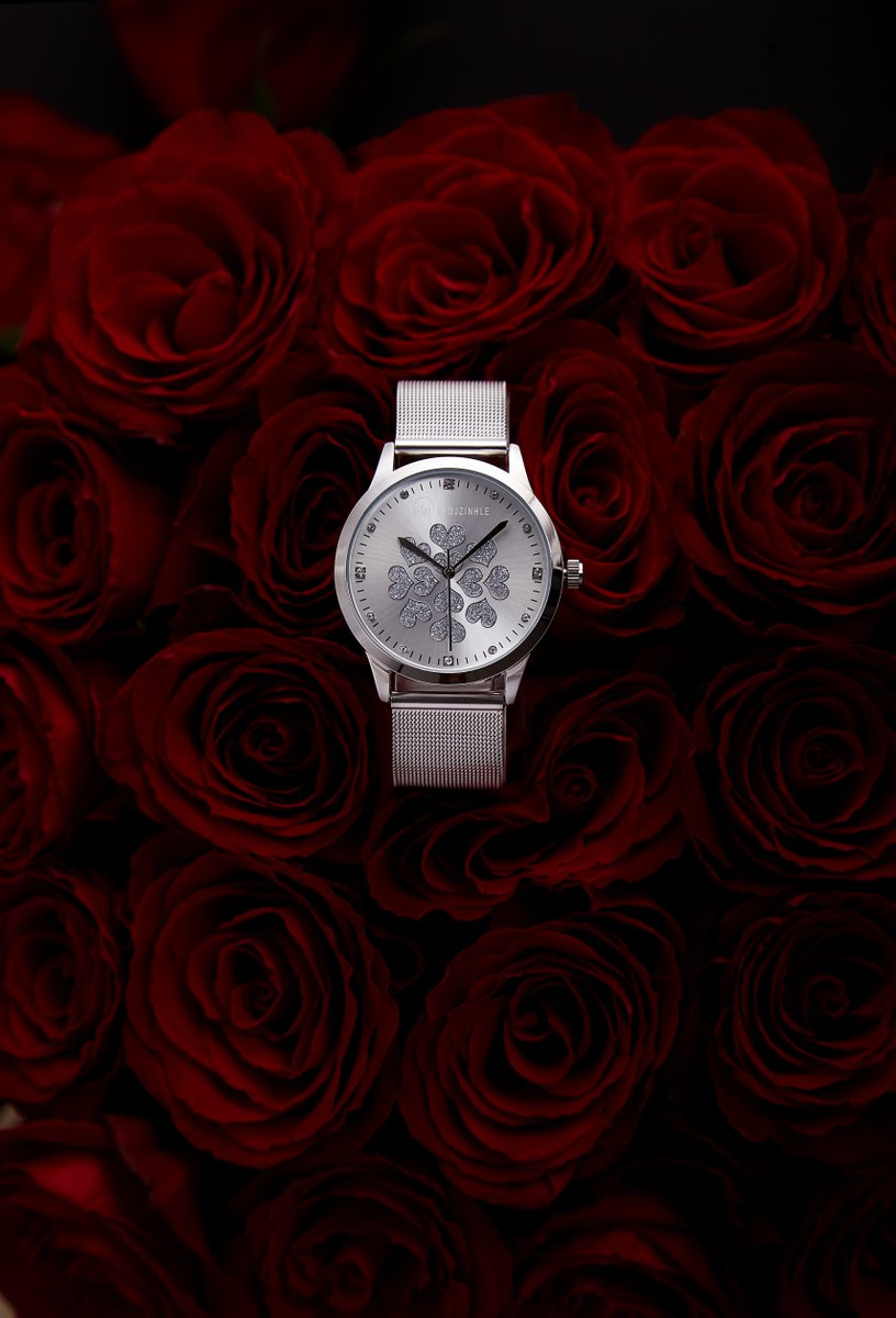 DJZinhle's tweet photo. #AdoreEdition by @ERAbyDJZinhle ๐
Launches this Friday. https://t.co/MENxsqhIIH