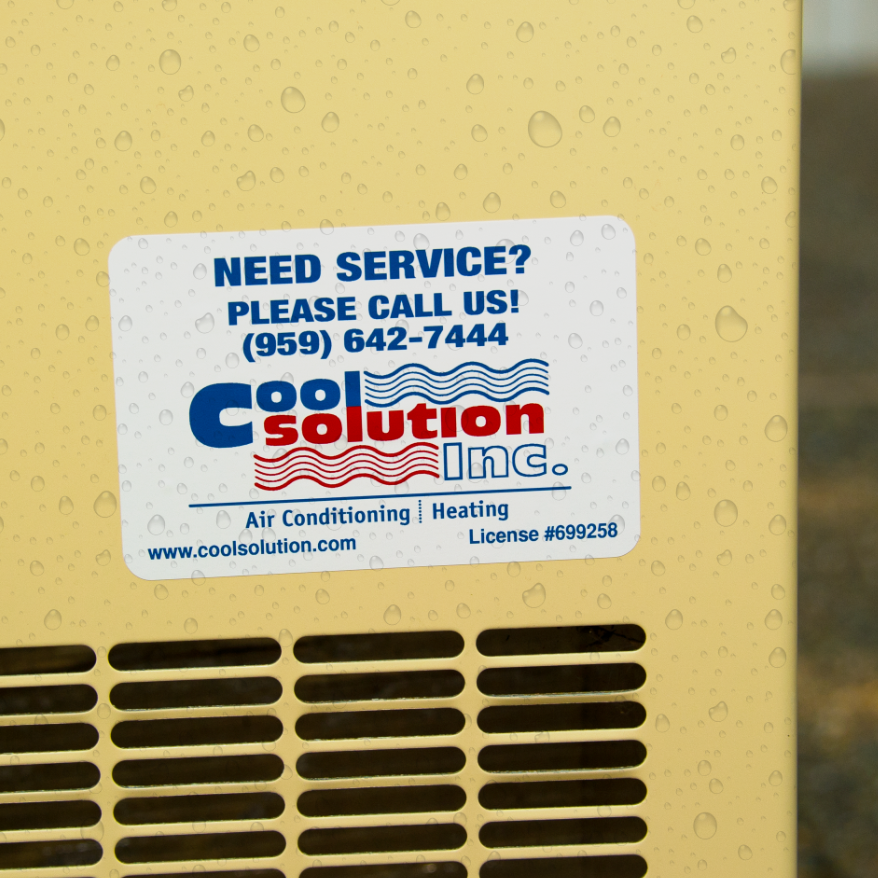 mavericklabel's tweet photo. This time of year, it's more important than ever to be sure your outdoor labels are weatherproof.  Our labels are durable enough for the harshest weather conditions. #weatherproof #winter #outdoors #weatherprooflabels https://t.co/qhOSWSBaKv https://t.co/CxS9ll9UDC