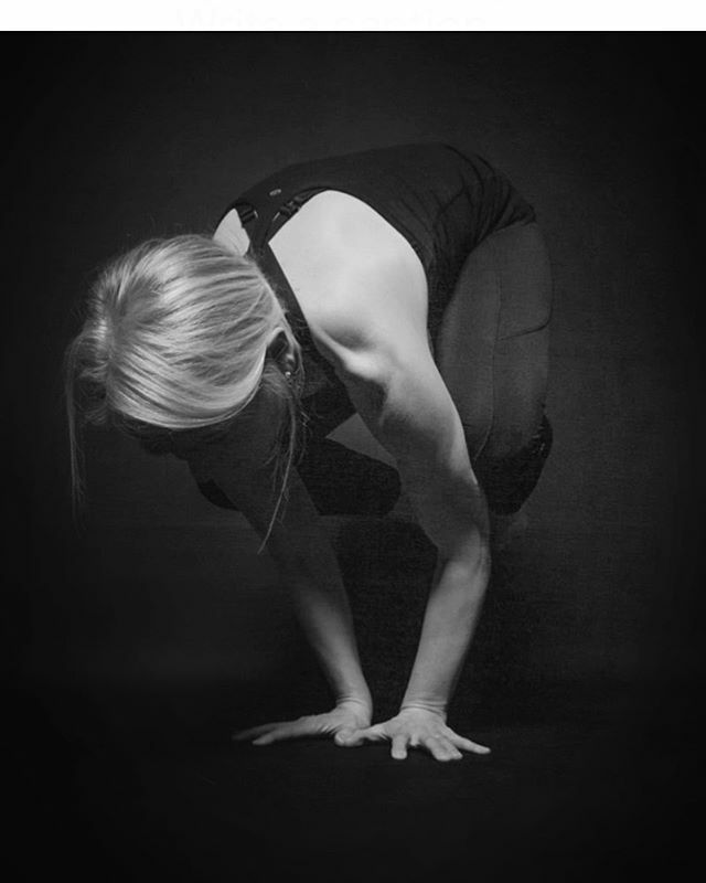 YogiPam's tweet photo. Look 👀 ... can you see the space between your cells?
Listen 👂 ... can you hear the sound of silence between your heart beats? 
Feel 🤚 ... can you feel the flow of energy in your blood?
Smell 👃 ... can you smell the subtle fragrance of life?
Taste… https://t.co/xRfnCgt0ge https://t.co/p8oVTC1gFX