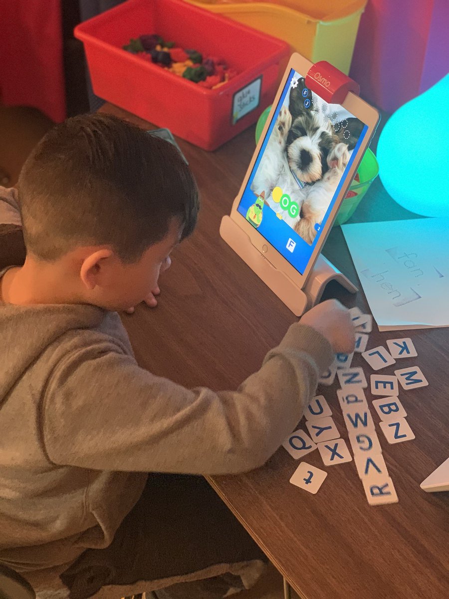 Mrs_Johnson_4A's tweet photo. Phonics with the @PlayOsmo @ConlinPrincipal @teamredclay #weareredclay #soareaglesSOAR https://t.co/zi0PrMuwtD