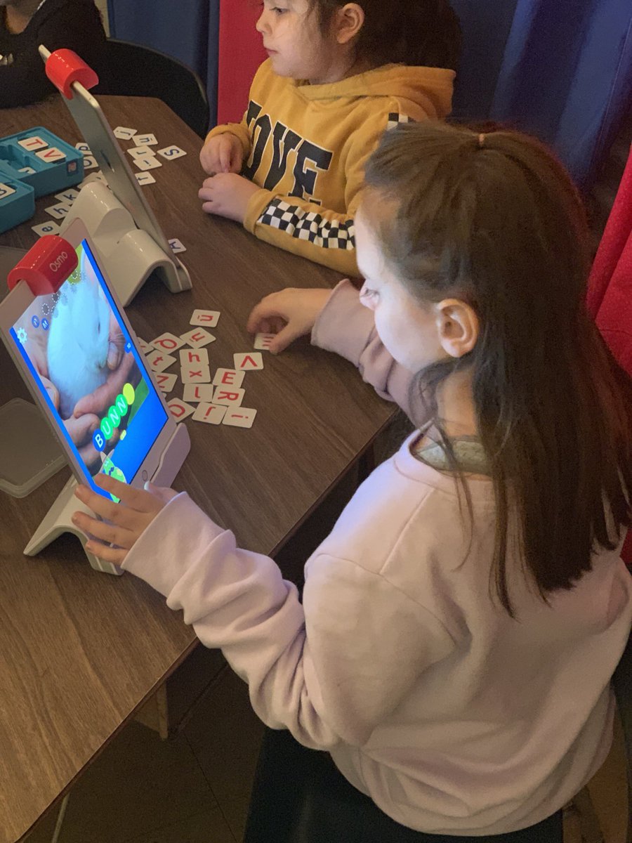 Mrs_Johnson_4A's tweet photo. Phonics with the @PlayOsmo @ConlinPrincipal @teamredclay #weareredclay #soareaglesSOAR https://t.co/zi0PrMuwtD