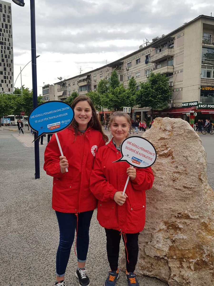 RedCrossAlbania's tweet photo. In 2019, the total no of road accidents in 🇦🇱 was 1498 (171 killed persons).
Albanian Red Cross with support from #IFRC reaches out to students, teachers and parents with knowledge and tools on road safety.
#Tirana # Durres #Berat #24Schools #SafeToSchool-#SafeToHome https://t.co/vJBicTOYar