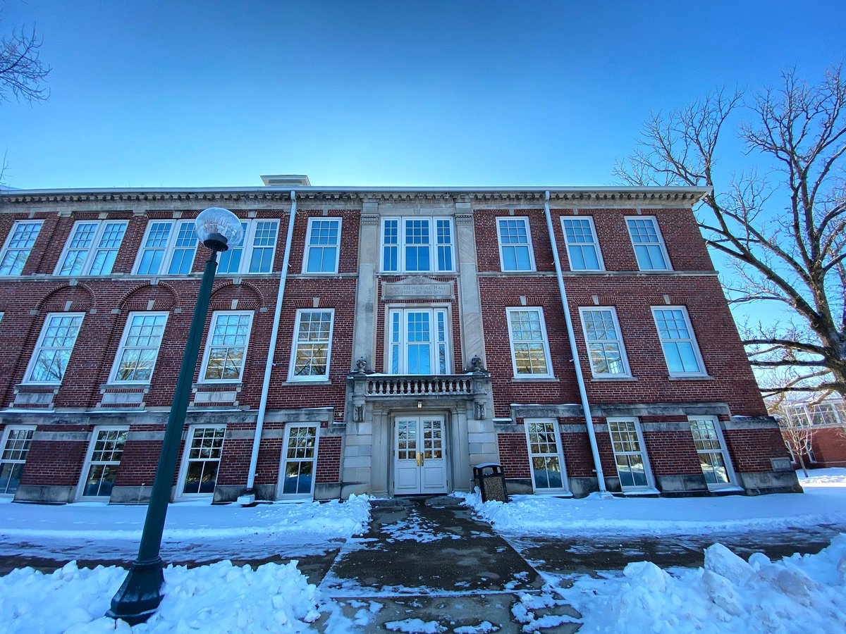 CornellCollege's tweet photo. Congrats on making it halfway through 3rd week Cornellians! #CornellCollege #OnTheHillTop #OneCourseAtATime https://t.co/HdO7fwigp1