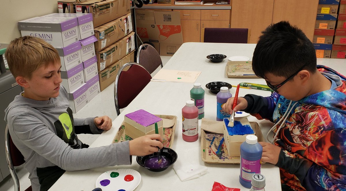 melaniegray_phi's tweet photo. @ParkwoodHill painting can calm the soul! #SEL
@KISDCounseling @KellerISDSEL https://t.co/RVzfTfp516