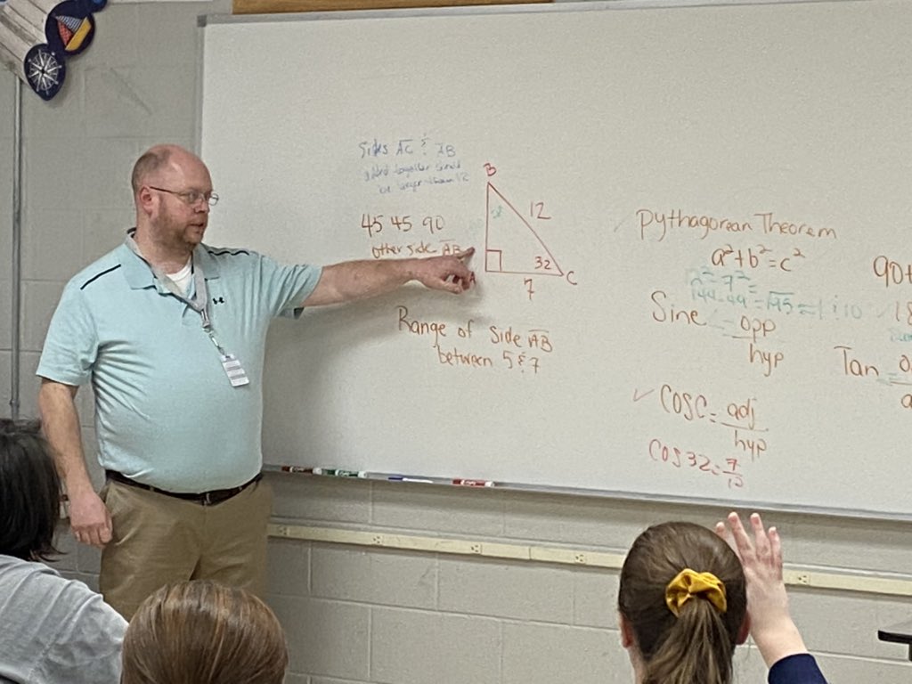 LeshellSmith's tweet photo. After I facilitated a math talk supporting right triangle trig, Mr. Mayfield did a great job making MORE connections between strategies! #connectingrepresentations @BoazHigh @AMSTI4all @AmstiUAH @ALSDEdotEDU @sledwell @egmackey https://t.co/YkUE9S50U0