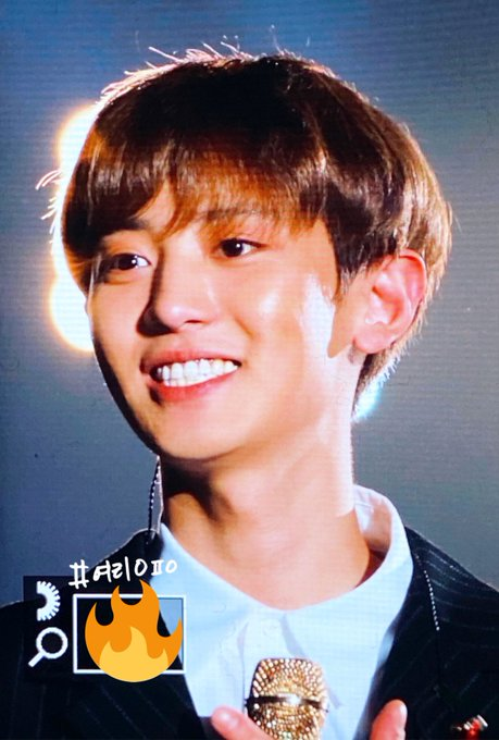 ChanyeolChile's tweet photo. 200129 Previews de #CHANYEOL durante la segunda y ultima fecha de «EXO-SC Japan Special Event 2020» realizado el día de hoy {4}🥺✨
cr: fever_sensation
#엑소 #박찬열 #찬열 #PCY #LOEY #EXOL #Yeolmae #OBSESSION #EXODEUX #EXO #EXO_SC #KPOP #SideBySideEXOSC #EXOSCinJapanDay2 https://t.co/nR63XsCmws