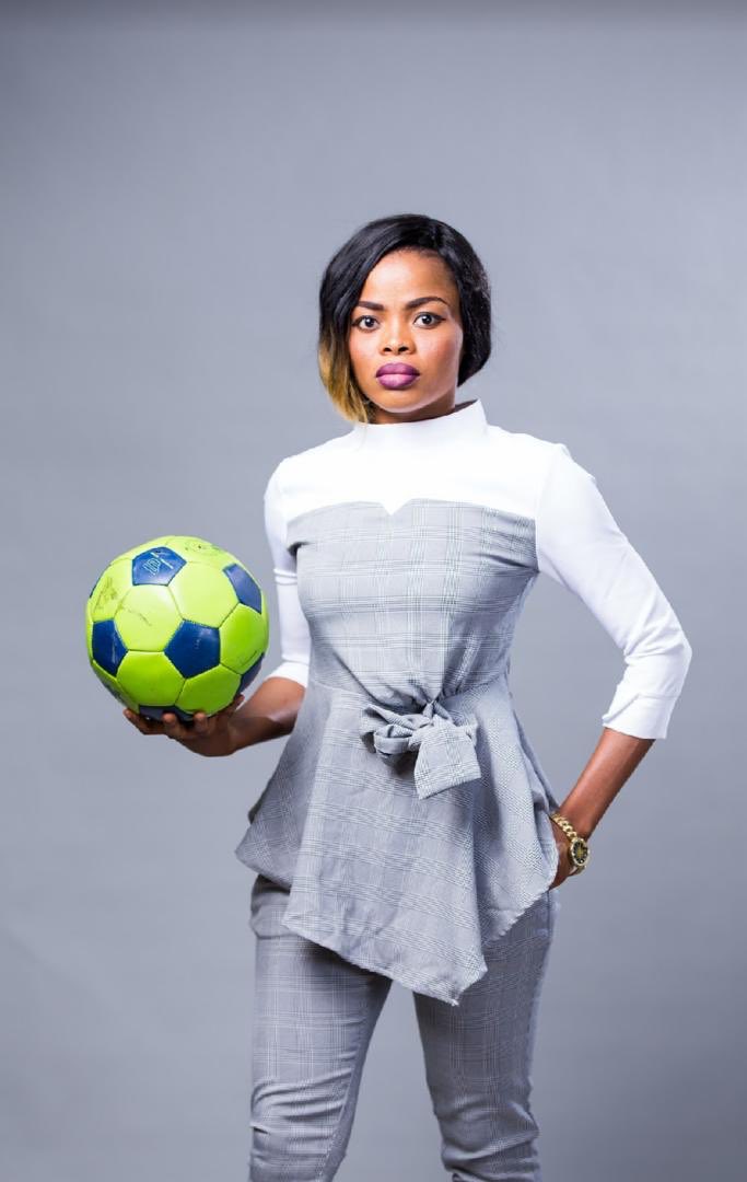 ayishatu_'s tweet image. I love this lady 😍😍😍
Girl is strong like a rock ❤️WCW 😇

#SheDidThat
 #SameGirl