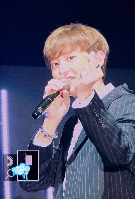 ChanyeolChile's tweet photo. 200129 Previews de #CHANYEOL durante la segunda y ultima fecha de «EXO-SC Japan Special Event 2020» realizado el día de hoy {3}🥺✨
cr: whitedreams1127
#엑소 #박찬열 #찬열 #PCY #LOEY #EXOL #Yeolmae #OBSESSION #EXODEUX #EXO #EXO_SC #KPOP #SideBySideEXOSC #EXOSCinJapanDay2 https://t.co/Ed5Oz4AIyB