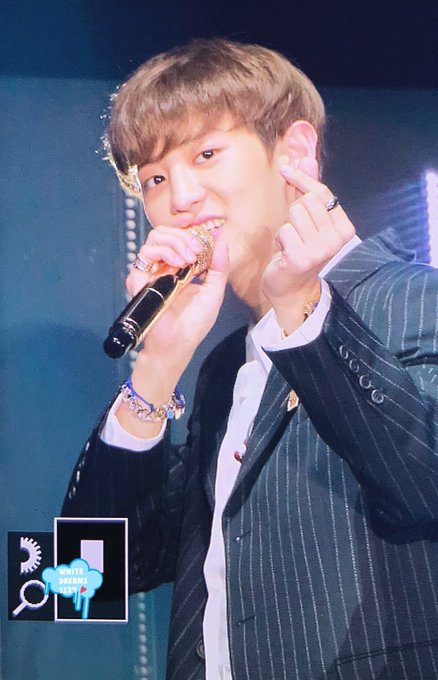ChanyeolChile's tweet photo. 200129 Previews de #CHANYEOL durante la segunda y ultima fecha de «EXO-SC Japan Special Event 2020» realizado el día de hoy {3}🥺✨
cr: whitedreams1127
#엑소 #박찬열 #찬열 #PCY #LOEY #EXOL #Yeolmae #OBSESSION #EXODEUX #EXO #EXO_SC #KPOP #SideBySideEXOSC #EXOSCinJapanDay2 https://t.co/Ed5Oz4AIyB