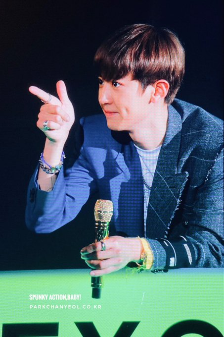 ChanyeolChile's tweet photo. 200129 Previews de #CHANYEOL durante la segunda y ultima fecha de «EXO-SC Japan Special Event 2020» realizado el día de hoy {8}🥺✨
cr: SAB
#엑소 #박찬열 #찬열 #PCY #LOEY #EXOL #Yeolmae #OBSESSION #EXODEUX #EXO #EXO_SC #KPOP #SideBySideEXOSC #EXOSCinJapanDay2 https://t.co/2eYyPF9zBq