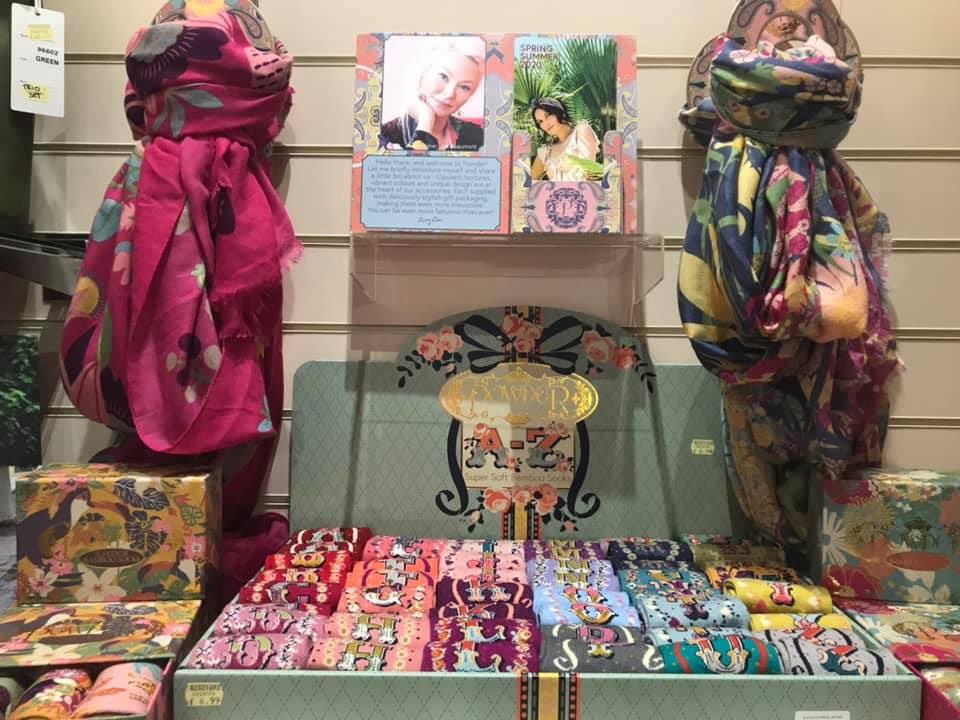 HighworthEmpori's tweet photo. We are beyond excited to introduce this vibrant & beautiful new range of bamboo alphabet socks & scarves ๐๐ค๐ They also come with gorgeous gift bags ๐
#highworth #highworthemporium #shoplocal #supportlocal #highstreet #powderuk #socks #bamboosocks #scarf #giftideas #bamboo https://t.co/KsDS9vtRRu