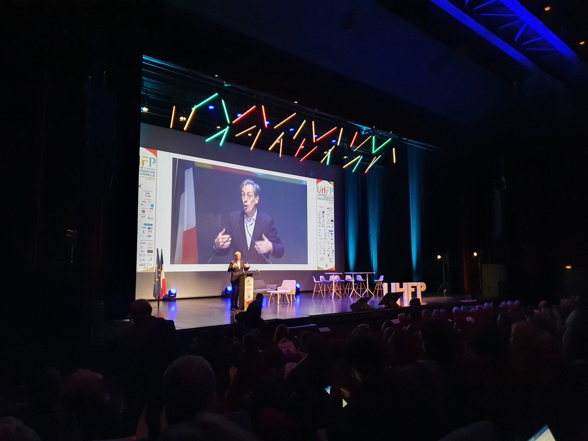 philippe_lenoir's tweet photo. La Formation Permanente Nationale @INRAE_France présente à la 17ème #UHFP2020 avec @centreinffo 
 #formationcontinue 
 #alimentation 
 #environnement 
#competence https://t.co/uVb197vkEU