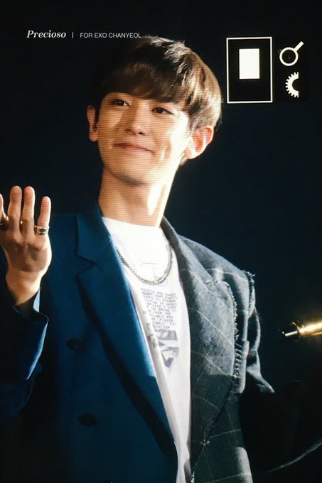 ChanyeolChile's tweet photo. 200129 Previews de #CHANYEOL durante la segunda y ultima fecha de «EXO-SC Japan Special Event 2020» realizado el día de hoy {6}🥺✨
cr: precioso1127
#엑소 #박찬열 #찬열 #PCY #LOEY #EXOL #Yeolmae #OBSESSION #EXODEUX #EXO #EXO_SC #KPOP #SideBySideEXOSC #EXOSCinJapanDay2 https://t.co/ff7wreGzha