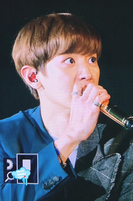 ChanyeolChile's tweet photo. 200129 Previews de #CHANYEOL durante la segunda y ultima fecha de «EXO-SC Japan Special Event 2020» realizado el día de hoy {7}🥺✨
cr: whitedreams1127
#엑소 #박찬열 #찬열 #PCY #LOEY #EXOL #Yeolmae #OBSESSION #EXODEUX #EXO #EXO_SC #KPOP #SideBySideEXOSC #EXOSCinJapanDay2 https://t.co/pKkRQD8qfh