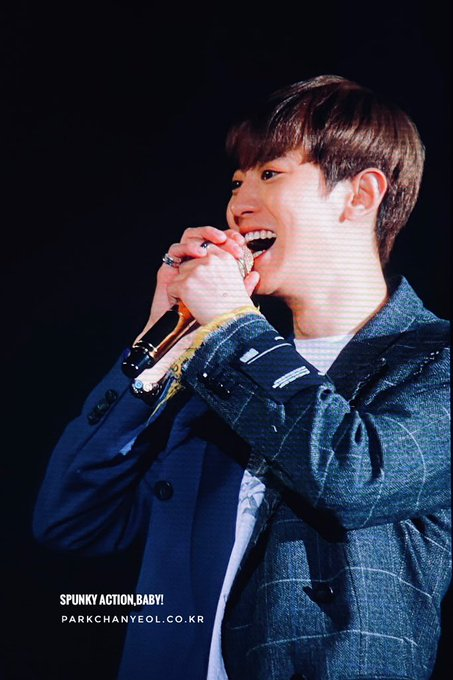 ChanyeolChile's tweet photo. 200129 Previews de #CHANYEOL durante la segunda y ultima fecha de «EXO-SC Japan Special Event 2020» realizado el día de hoy {9}🥺✨
cr: SAB
#엑소 #박찬열 #찬열 #PCY #LOEY #EXOL #Yeolmae #OBSESSION #EXODEUX #EXO #EXO_SC #KPOP #SideBySideEXOSC #EXOSCinJapanDay2 https://t.co/50dD1WWdOD