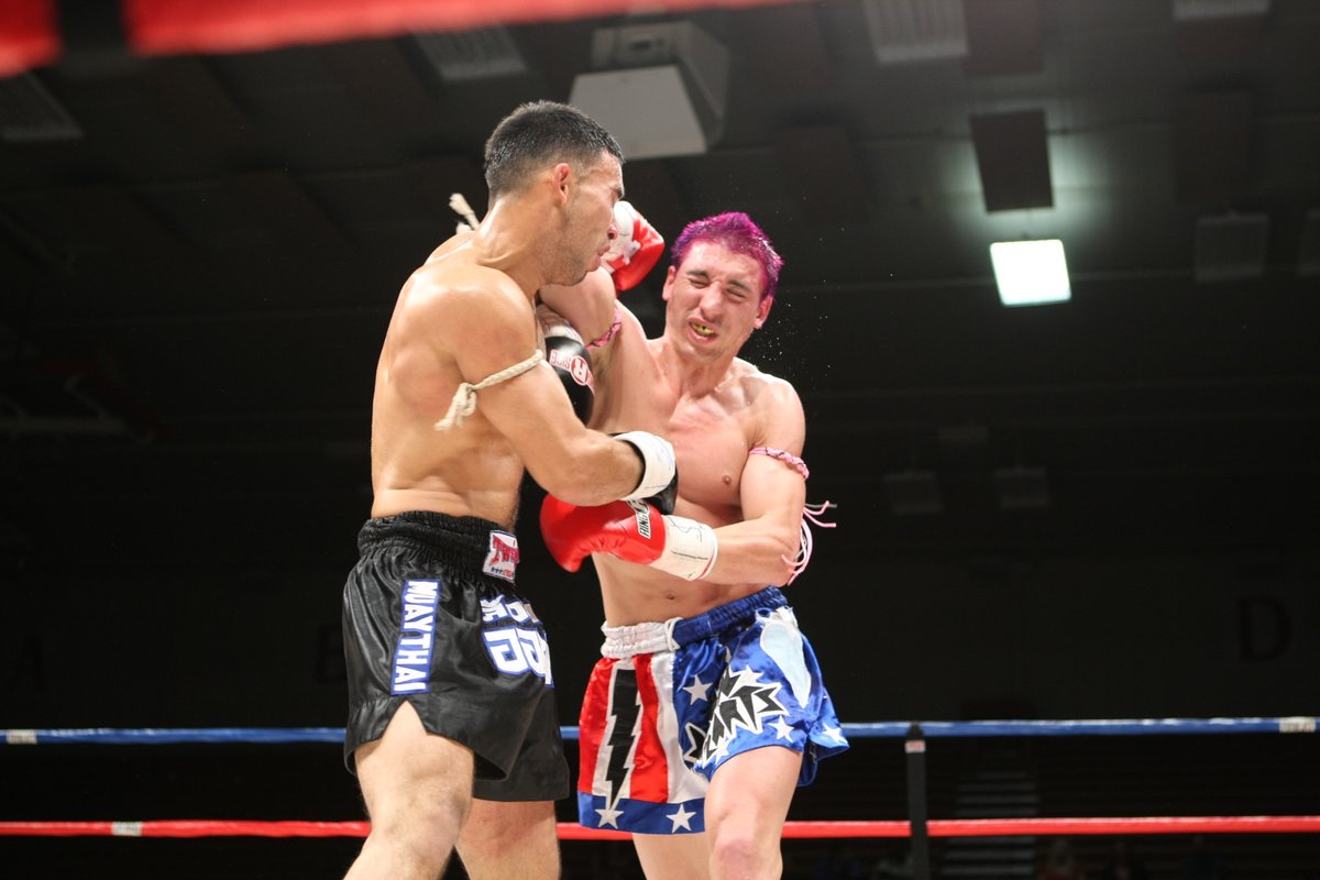 StrykerzTV's tweet photo. Shin Do Kumate Strylerz. #mastermehrdad #strykerz #shindokumate #muaythai https://t.co/EQKOx1lP8d