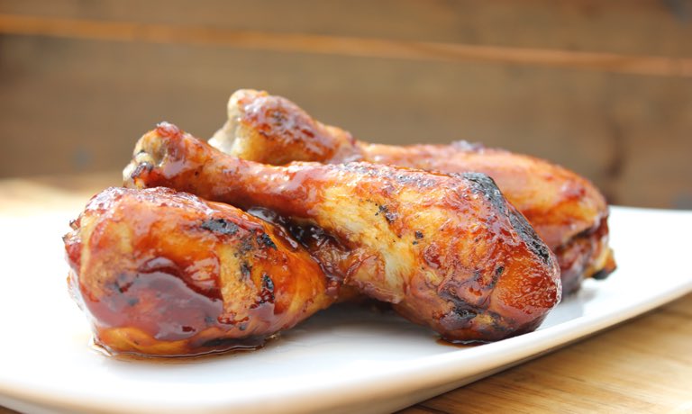 BurkeCoSchools's tweet photo. On Friday middle schools are having baked BBQ chicken for lunch 🤤. Our chicken is basted with lip smacking, sweet and tangy BBQ sauce. Make sure to have plenty of napkins to clean up afterwards! #foodhighlight #chartwellsk12 #ignitelearningbcps https://t.co/DFbUXgptUR