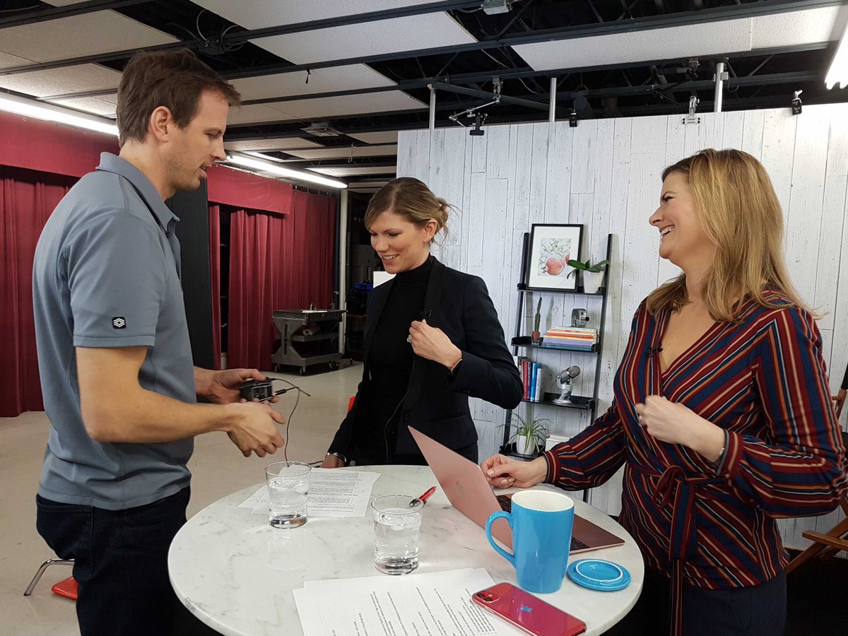 MediaFace's tweet photo. #CSR is about impact first, benefits to your organization second, says @avivacanada’s Catherine Brown. Catch a recap of her discussion with #TransformtoThrive host @thatLisaBragg here.
https://t.co/lIGdUoN6D0 https://t.co/MMBu23MpfC