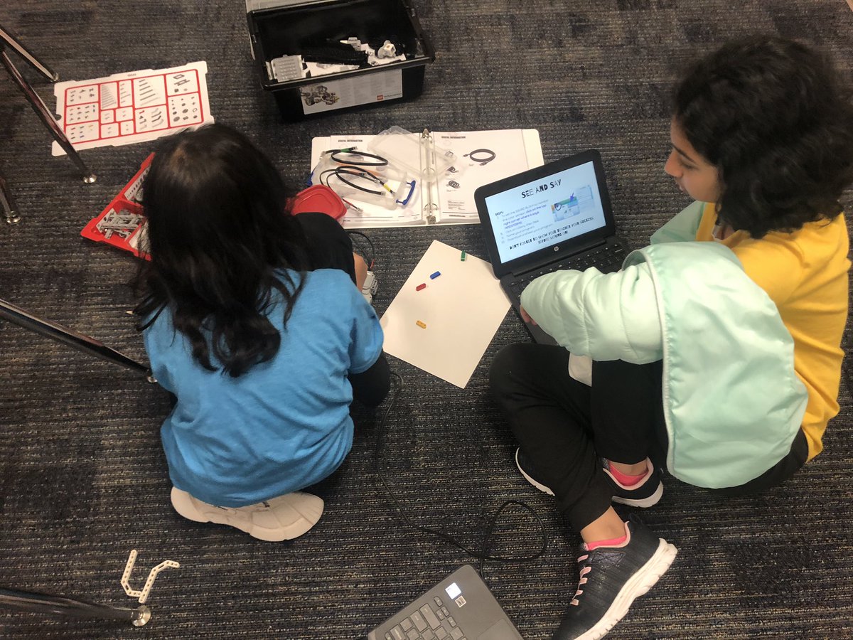 BorchardtQuest's tweet photo. 5th graders began their first set of coding challenges this week with @LEGO_Education Mindstorm EV3s. Oh the teamwork and problem solving!! #FISDQUEST #borchardtexpertlearners https://t.co/wbK2AJyvV0