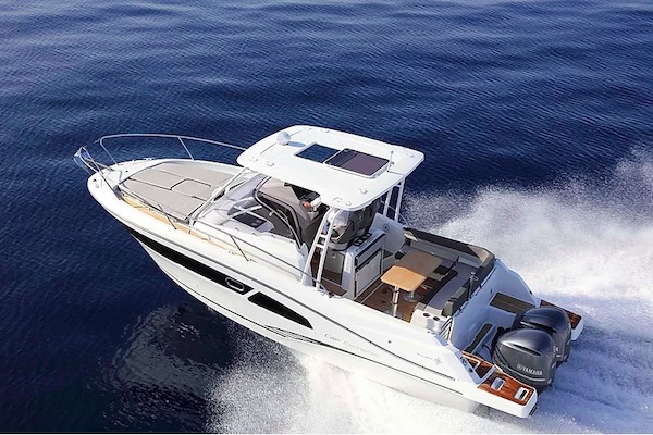 lymingtondotcom's tweet photo. New in stock at BHG Marine in Bath Road is this superb Jeanneau Cap Camarat 9.0 WA! Plus it's a good time to upgrade your tender - BHG have a great range of AB RIBS and Zodiac RIBs available - https://t.co/OgeUeCWTlf

@BHGMarine #Marine #RIBs https://t.co/PmBviwKcMr