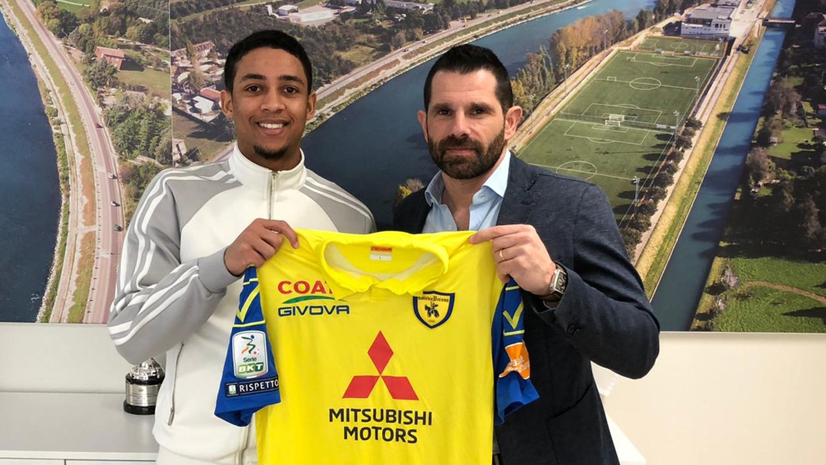 ACChievoVerona's tweet photo. ‼️✍️ Ufficiale: Jonathan #Morsay è gialloblù!

Il centrocampista arriva a titolo definitivo fino al 30/06/2022 dal @GIFSundsvall 💛💙

#WelcomeJonathan 👍

👉 https://t.co/0B83JljNSo https://t.co/D22Da4o1aN