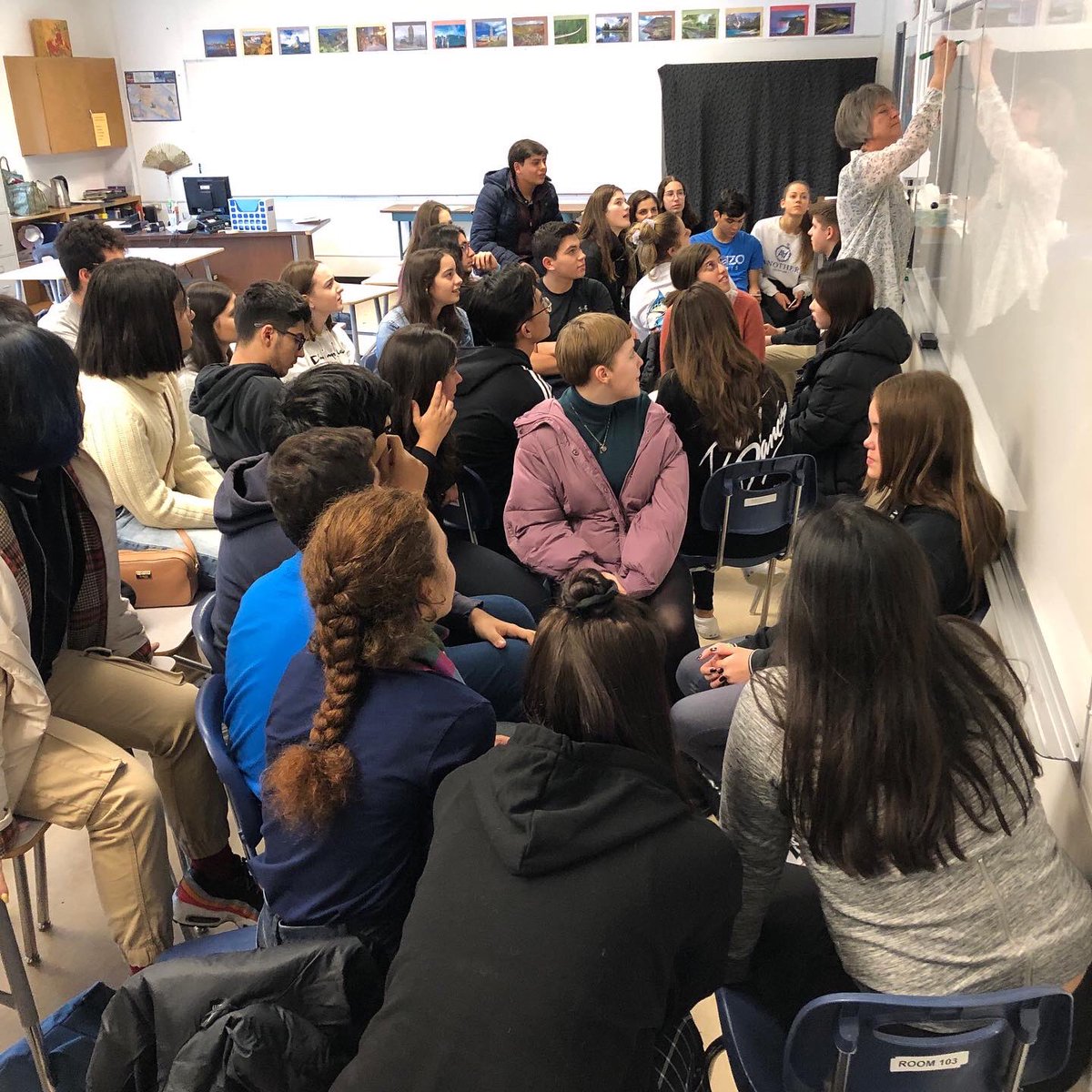 studyinvictoria's tweet photo. Semester 2 orientation was a great success with many smiling faces and happy hearts 😁❤️ Best of luck on your first day of school!!!

#studyinvictoria https://t.co/ZTlzC9Dgxa