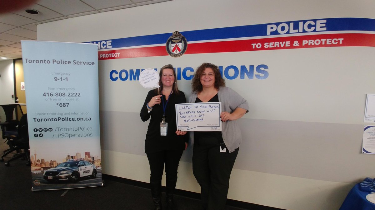 RETdispatchspvr's tweet photo. Bell Let's Talk day at Communications. @TorontoPolice @DeputyPeterYuen @ShawnaCoxon @TPS_911ENP https://t.co/zGjpFkMrCf