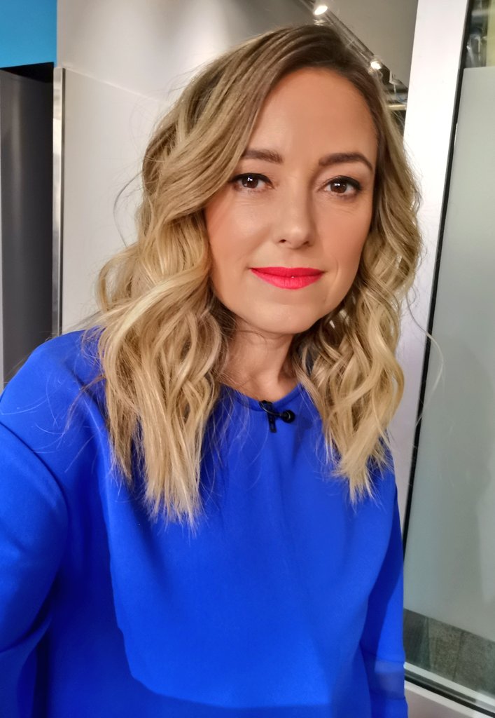 At CTV <a href="/TheMarilynShow/">The Marilyn Denis Show</a> today and want to remind everyone that it's #BellLetsTalk Day. 

Bell will donate more towards mental health initiatives in Canada by contributing 5¢ for every applicable text, call, tweet &amp; retweet.

Pls share ♥️