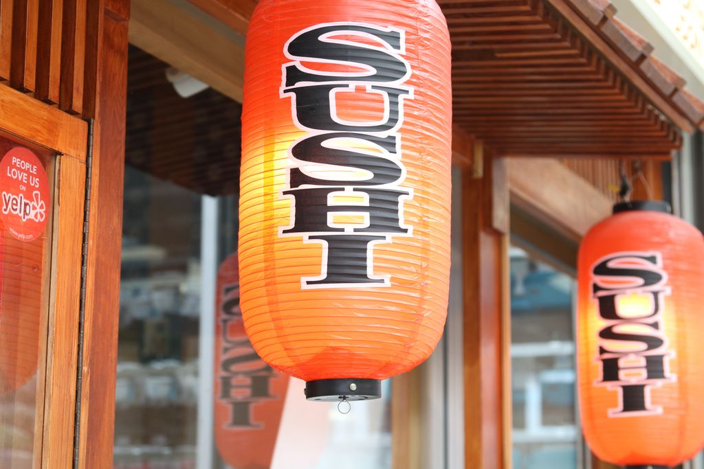 Need a tasty lunch spot with delicious #sushi that won’t break the bank? The family-owned, Kui Shin Bo is a popular and tasty spot for just that with large portion sizes and fresh fish! Their hours are from 11:30-8:00pm. #JapantownSF