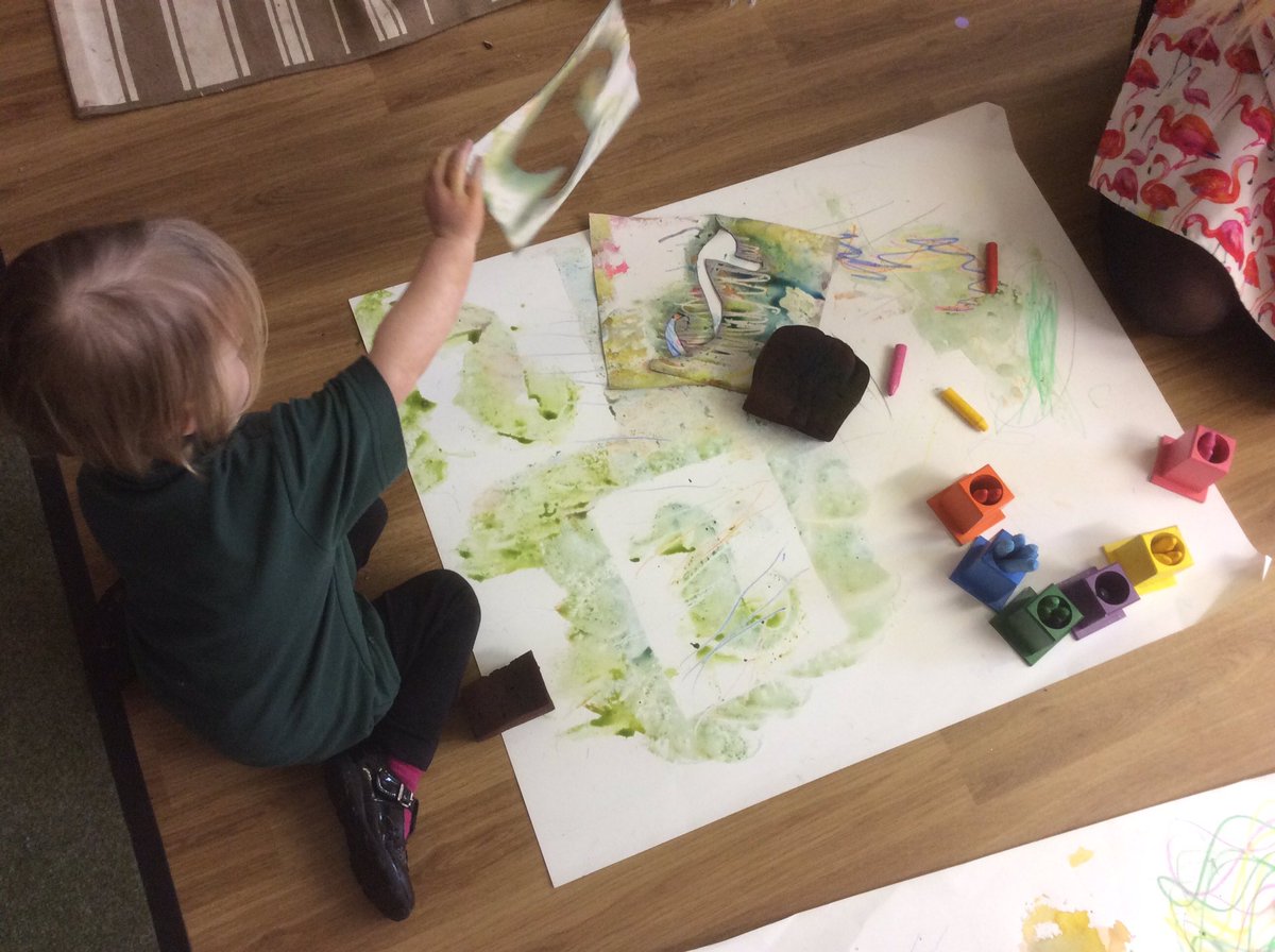 KelsallFriends's tweet image. Acorns were inspired by our artwork and explored crayons, inks and stencils today. Acorn&apos;s learning has been influenced by the children&apos;s interests in sea creatures. Some beautiful seahorses going on display this evening. #creativityiscontagious