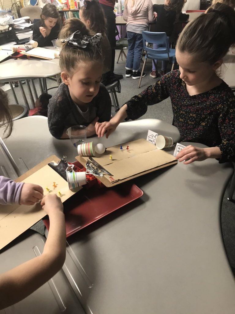 LuannStackpole's tweet photo. Saving the mountain town from the boulder #STEM @Sfaris_ElmsStem @ElmsRoad @swartz_creek https://t.co/qMPS6i4xfI