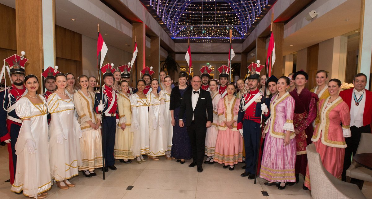 HRH The Duke of Kent &amp; Amb <a href="/ArkadyRzegocki/">Arkady Rzegocki 🇵🇱</a> have become honorary patrons of the 48th <a href="/BalPolskiUK/">Bal Polski CIC</a> which will celebrate the centerary of victorious 1920 Battle of Warsaw and commemorate the 20th anniversary of Lady Ryder of Warsaw’s death: bit.ly/2U7Cll4.