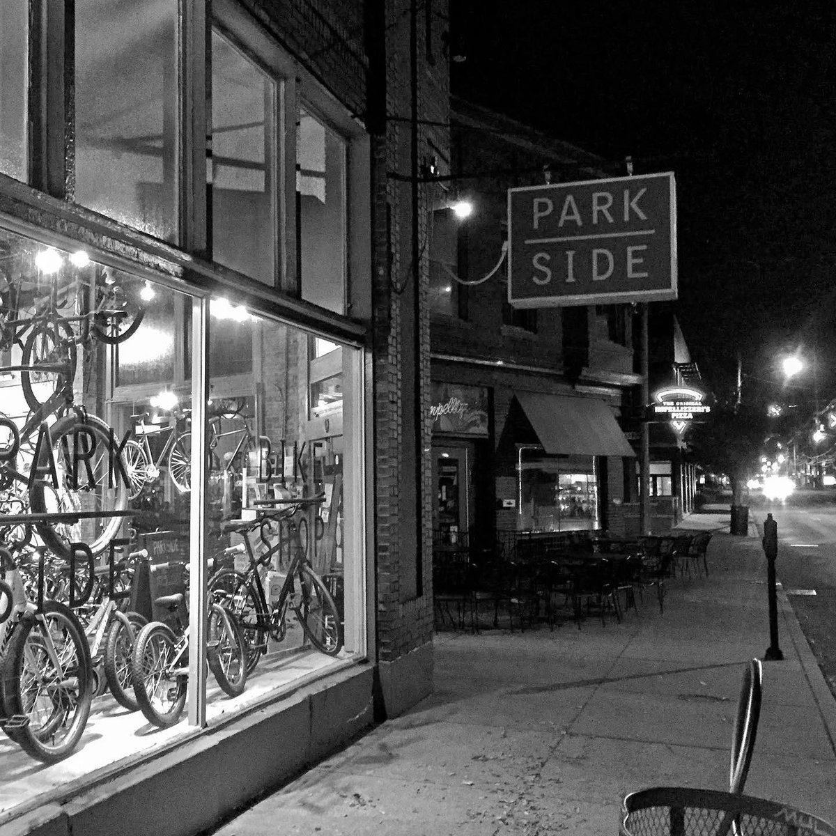 PatrickPiuma's tweet image. Looking forward to talking w/ Ben Botkins and Jeff Rawlins about commercial corridors, Bardstown Road, and urban infill projects they are working on on said roadway today (1/29) at 4 pm on @_Citystate Radio on WXOX 97.1 Louisville and steaming on ARTxFM.com! @ARTxFM