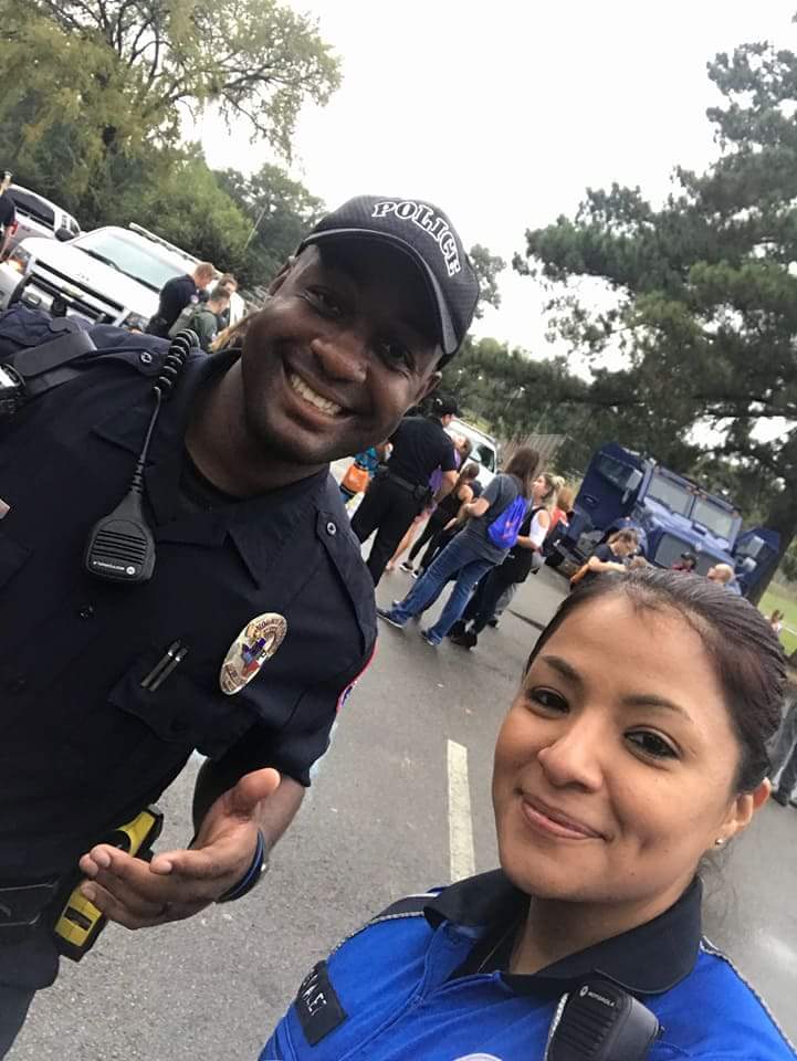 MPPDTX's tweet image. Mount Pleasant Texas PD is looking for a qualified Police Officer.

Experience?  We offer a lateral transfer pay program.  No experience, we will get you there. See what we offer at  mpcity.net/police/employm….

Apply today at mpcity.net/369/Employment….
