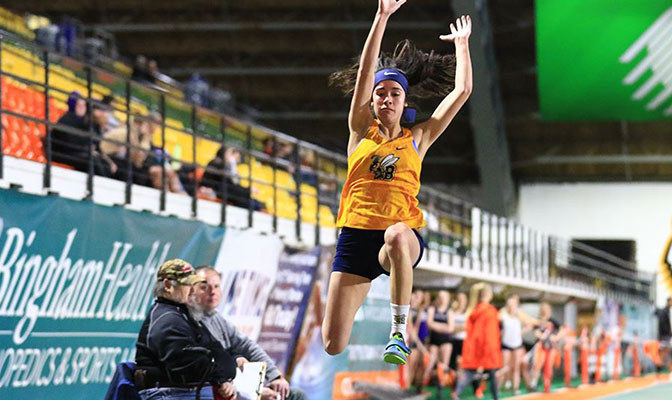GNACsports's tweet photo. #GNACTF Notebook | Record performances, both of the GNAC and school variety, highlighted the second full week of indoor competition. https://t.co/2AnDq8Qj2L https://t.co/gDCaMtzkis