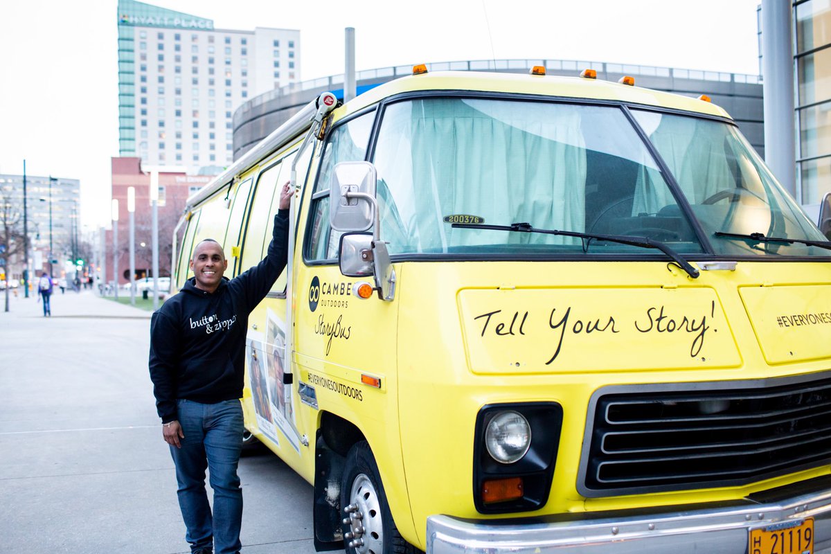 Button & Zipper tweet media