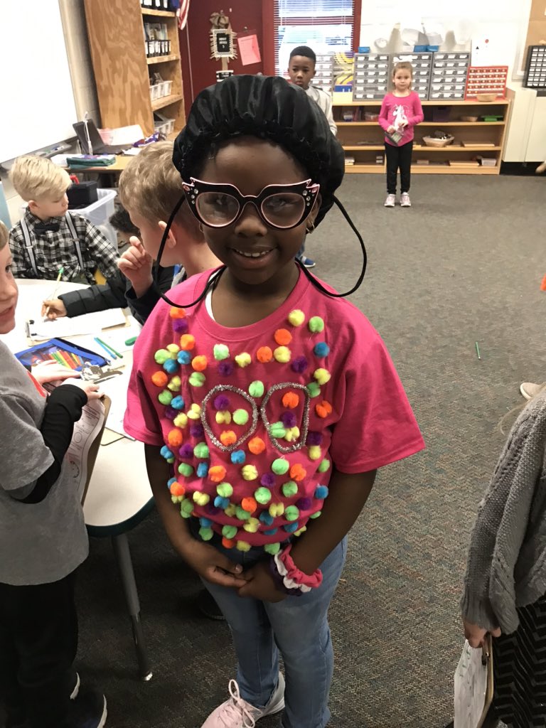 MrsAshleyBFort's tweet photo. Some 100th day celebrations at #BLPS! #itsthe100thdayyall https://t.co/kJiIoXnfxx