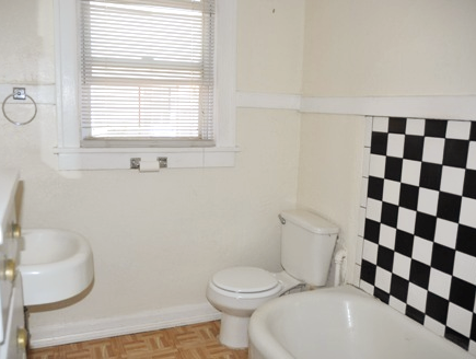 MaddoxMgmt's tweet photo. Get charming #DowntownLiving in Arcadia Courtyard Apartments. Rarely available, this gated one-bedroom comes with hardwood floors and ceramic tile floors. The true beauty comes from the warmth of the space, provided by the naturally sunny floor plan. 

https://t.co/yNpZ3IL1SG https://t.co/6uX090R61F